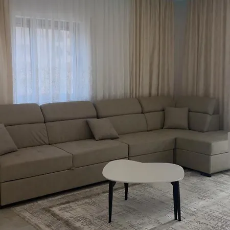 Casadasogno R&a Daire Avlonya